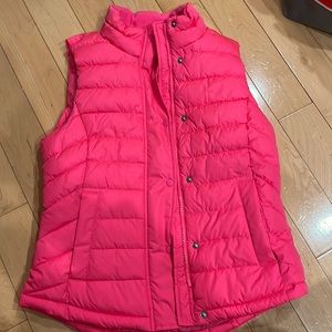 Gap XS women’s puffer vest